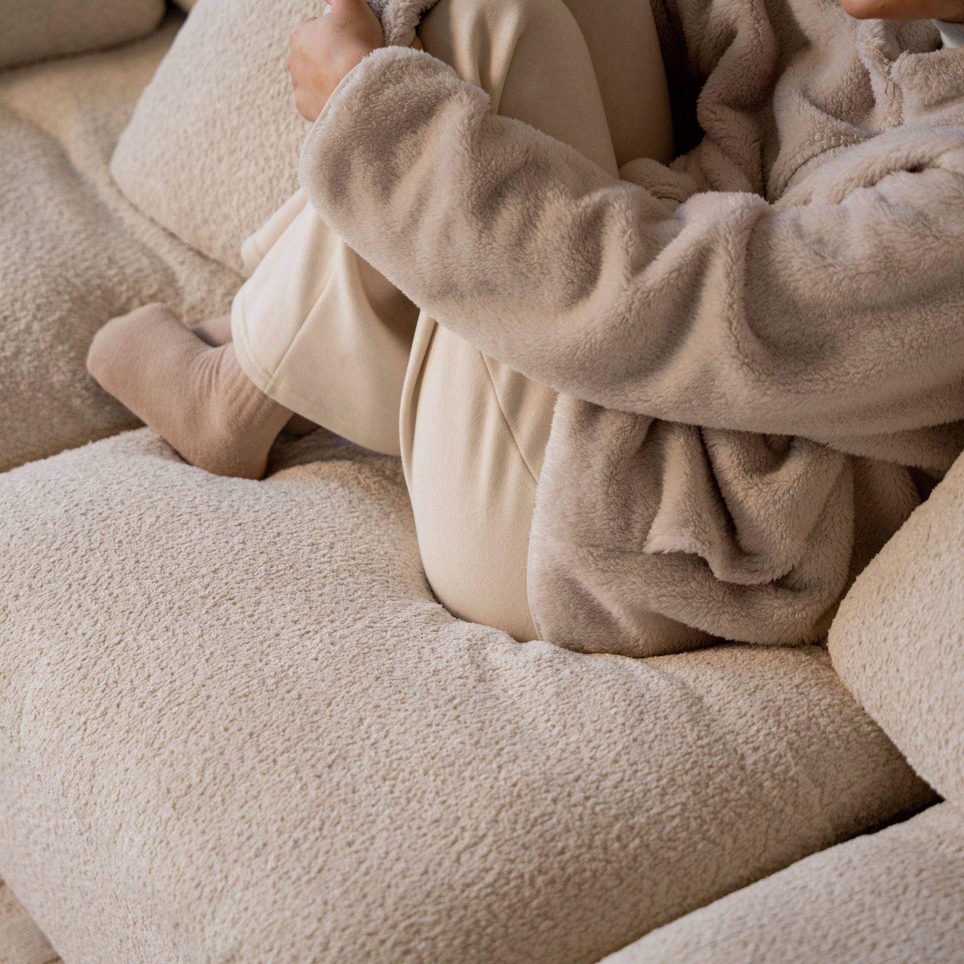 Sofá American - Bouclé Linho